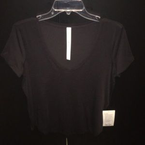 Black lululemon v neck